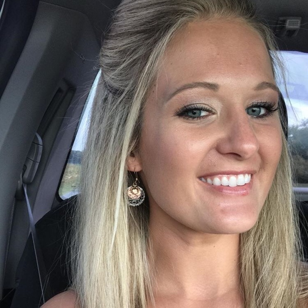 Meet your Posher, Kara